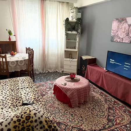 Mona Lisa 아파트 *